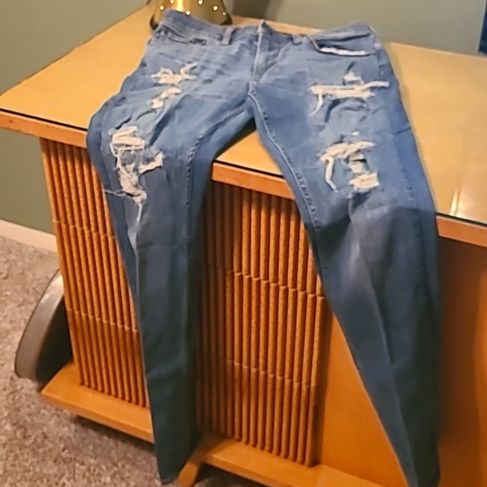 Men's Hollister Super Skinny 32W 34L blue jeans distressed